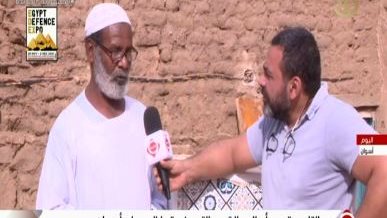 أسواني يبكي أثناء حديثه عن لحظات دخول السيول منزله 