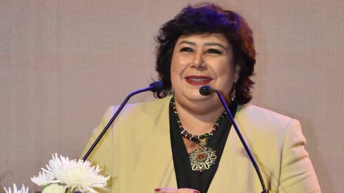 وزيرة الثقافة دكتورة ايناس عبد الدايم