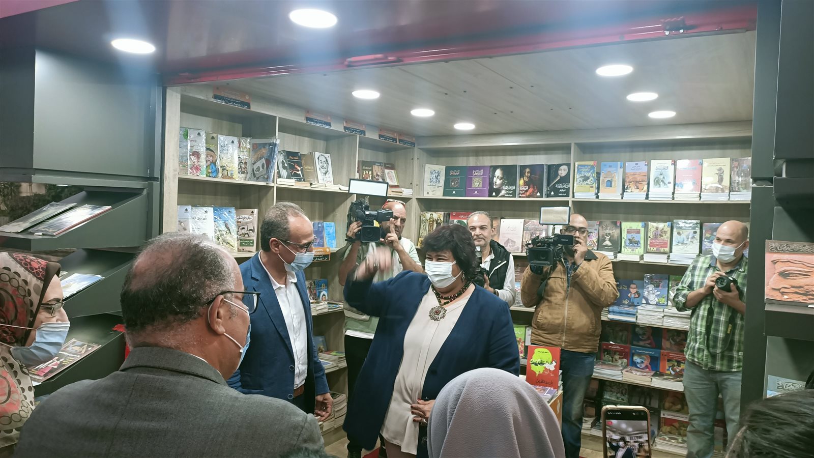 افتتاح كشك كتابك