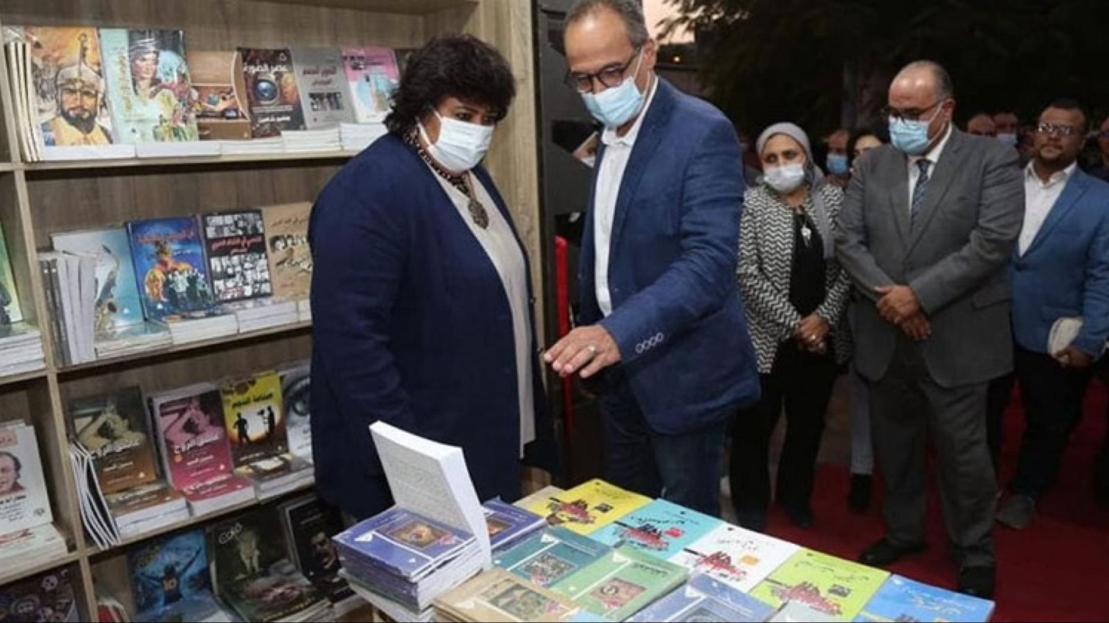 منفذ “كتابك”