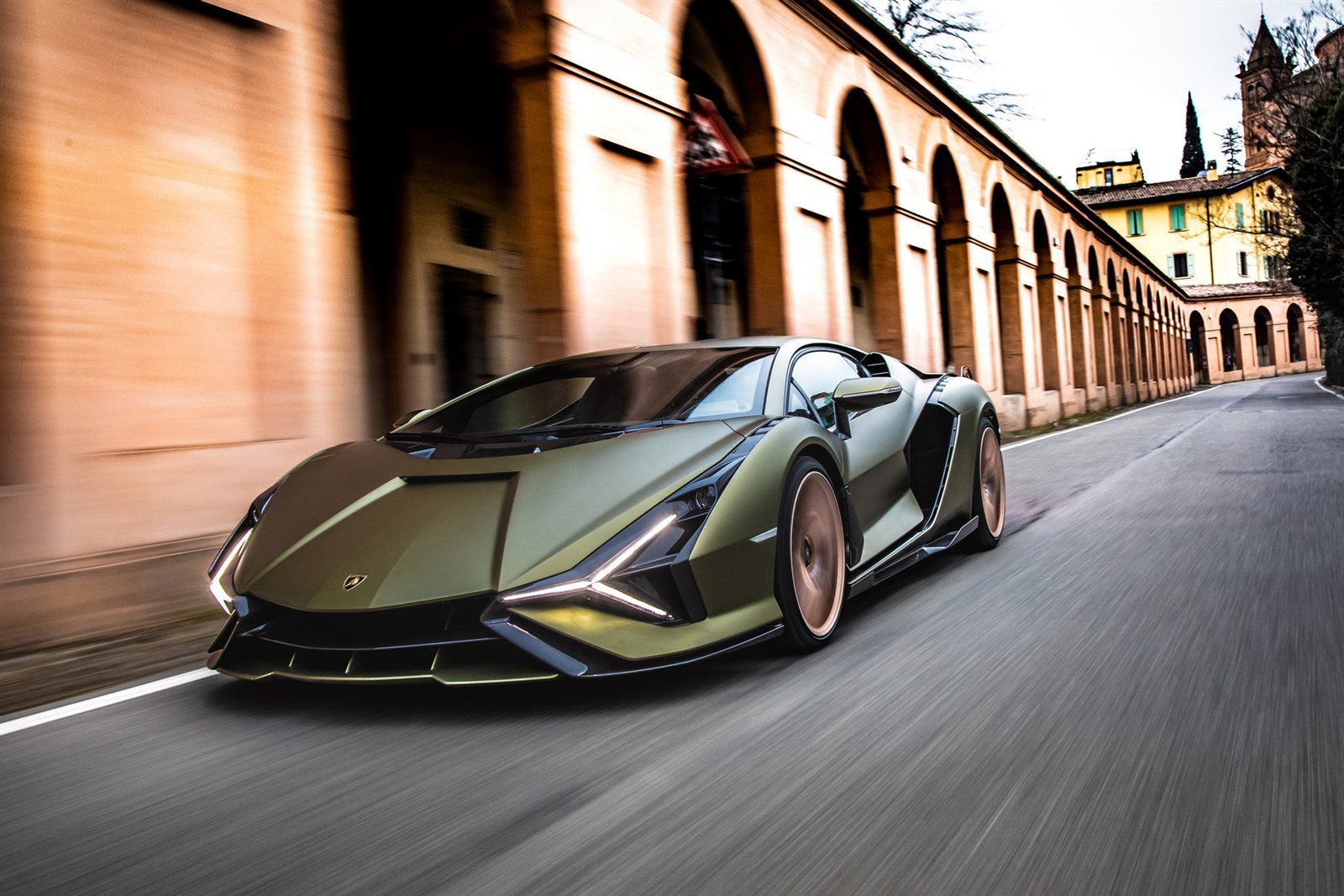 أغلى 5 سيارات خارقة في العالم موديل 2021