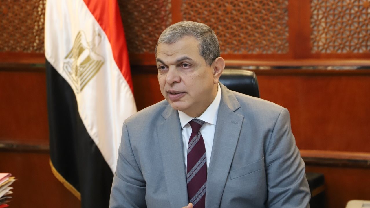 وزير القوي العاملة 