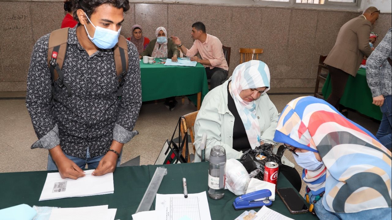 جامعة عين شمس 