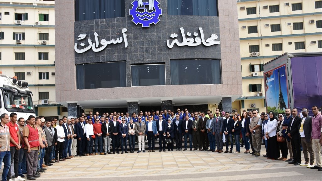 حزب حماة الوطن يدعم متضررى السيول بأسوان