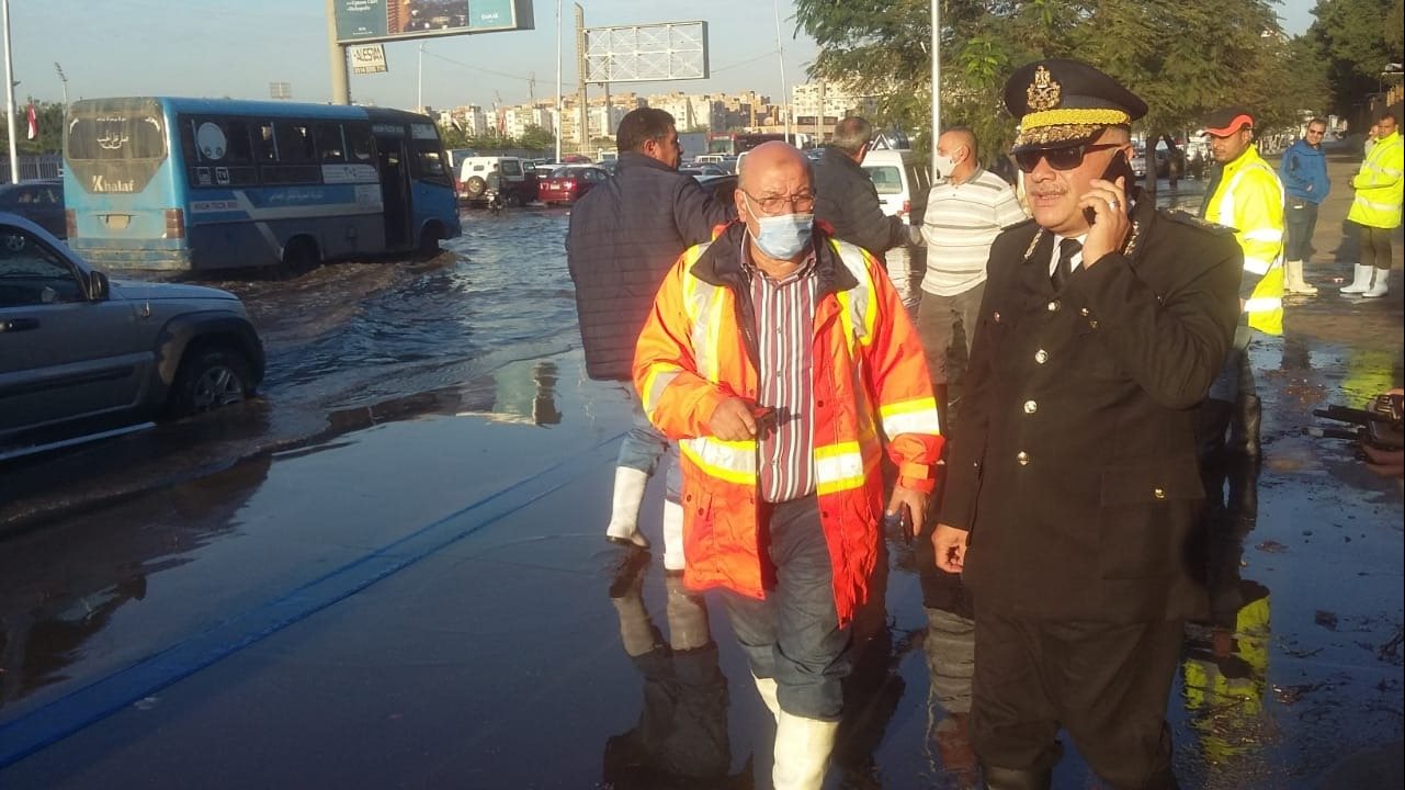 رئيس شركة مياه الشرب بالقاهرة الكبري