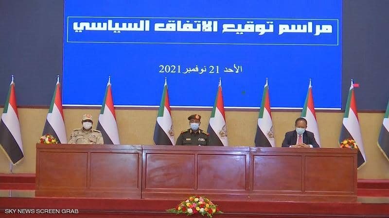 من مراسم التوقيع