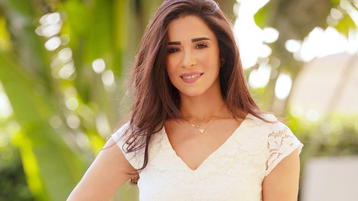 الإعلامية أسماء مصطفي 