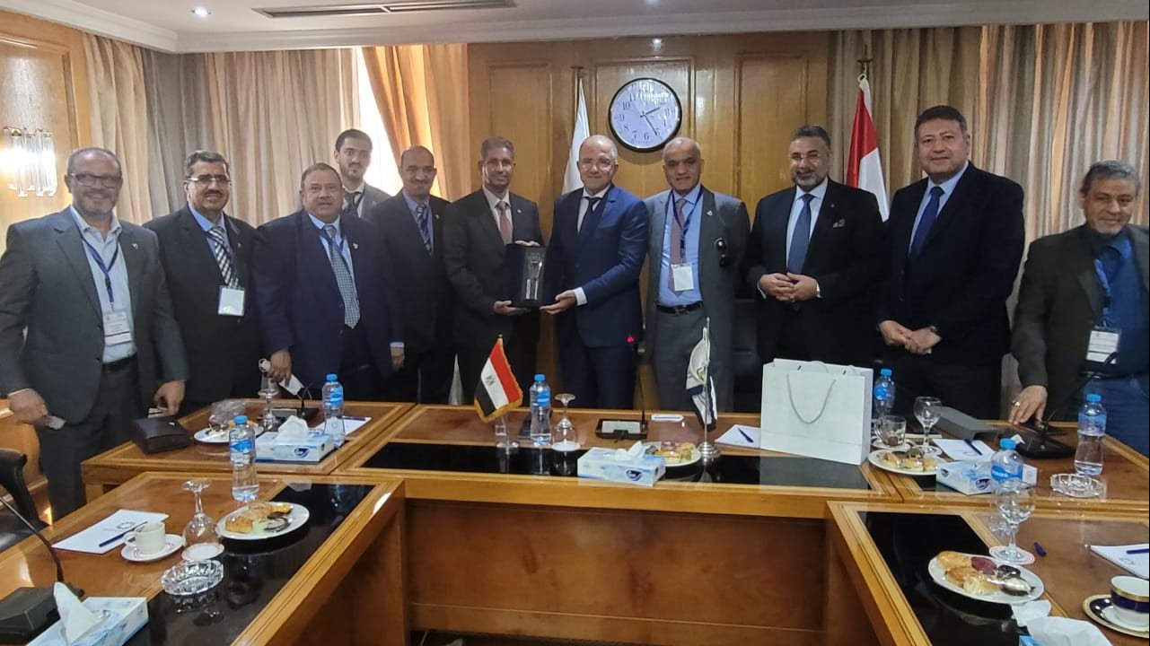 اتحاد الصناعات ووجمعية رجال الاعمال البحرينية