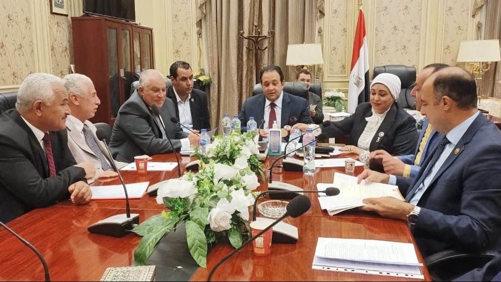 اجتماع لجنة النقل والمواصلات بالبرلمان