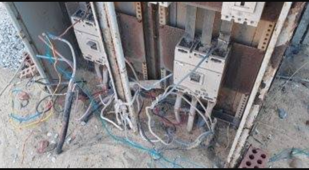 كوفريهات الكهرباء  