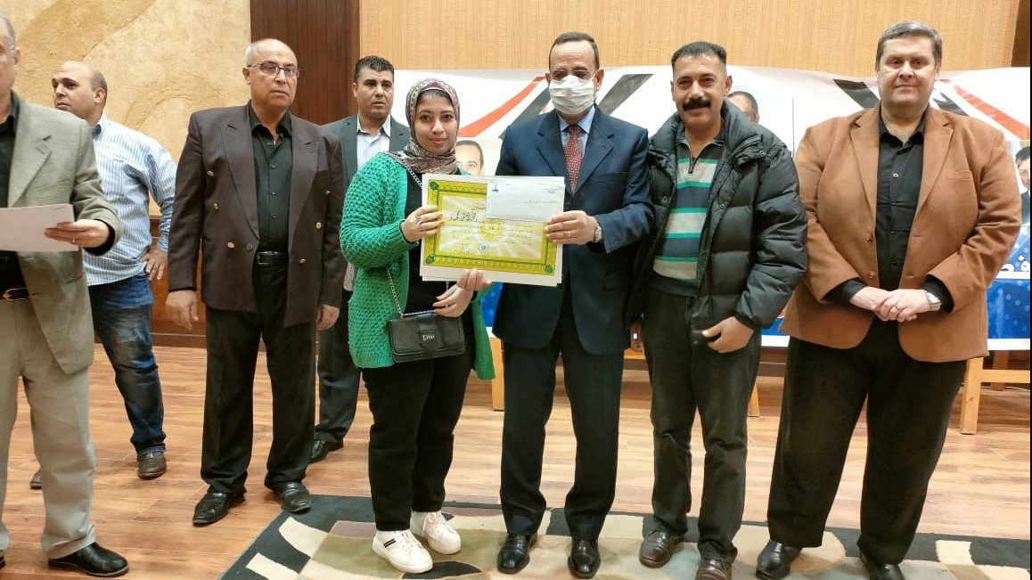 تكريم الفائزين في مسابقة حكاية وطن بسيناء تكريم الفائزين في مسابقة حكاية وطن بسيناء