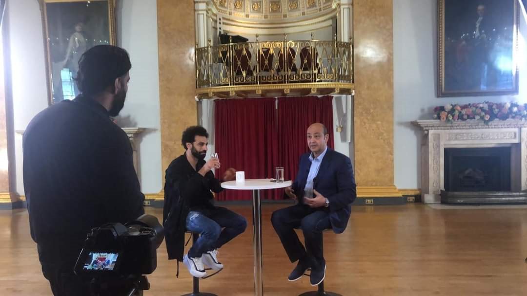 الإعلامي عمرو أديب مع محمد صلاح 
