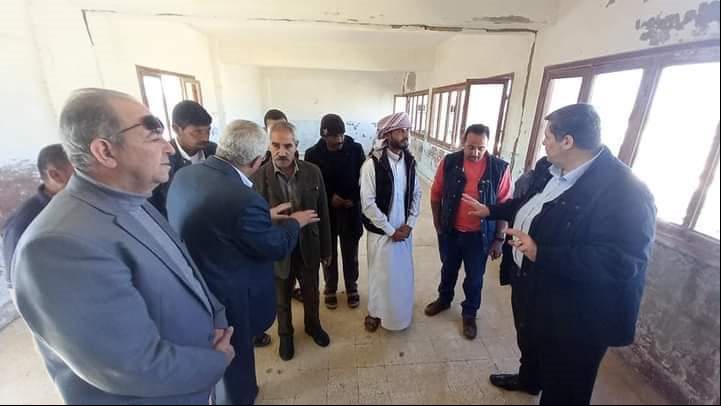 وكيل وزارة التربية والتعليم في زيارة لقرية ابو العراج 