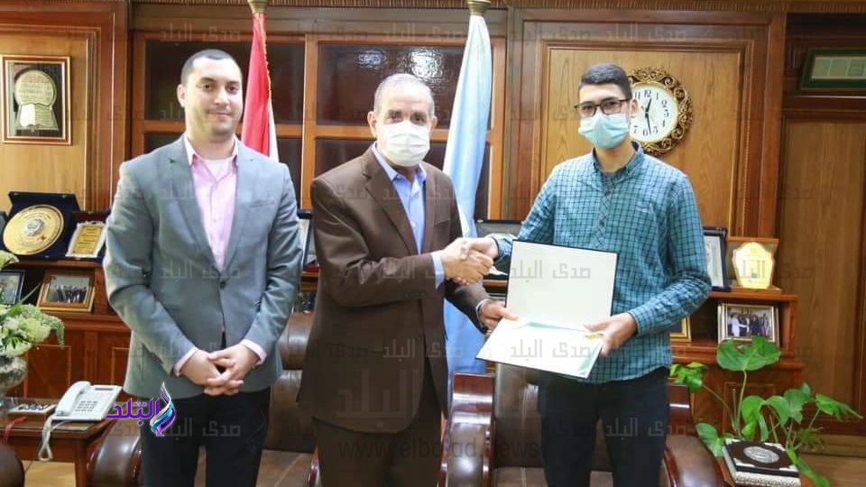 محافظ كفر الشيخ يكرم الخشت