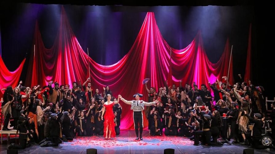 عرض أوبرا كارمن في مكتبة الإسكندرية