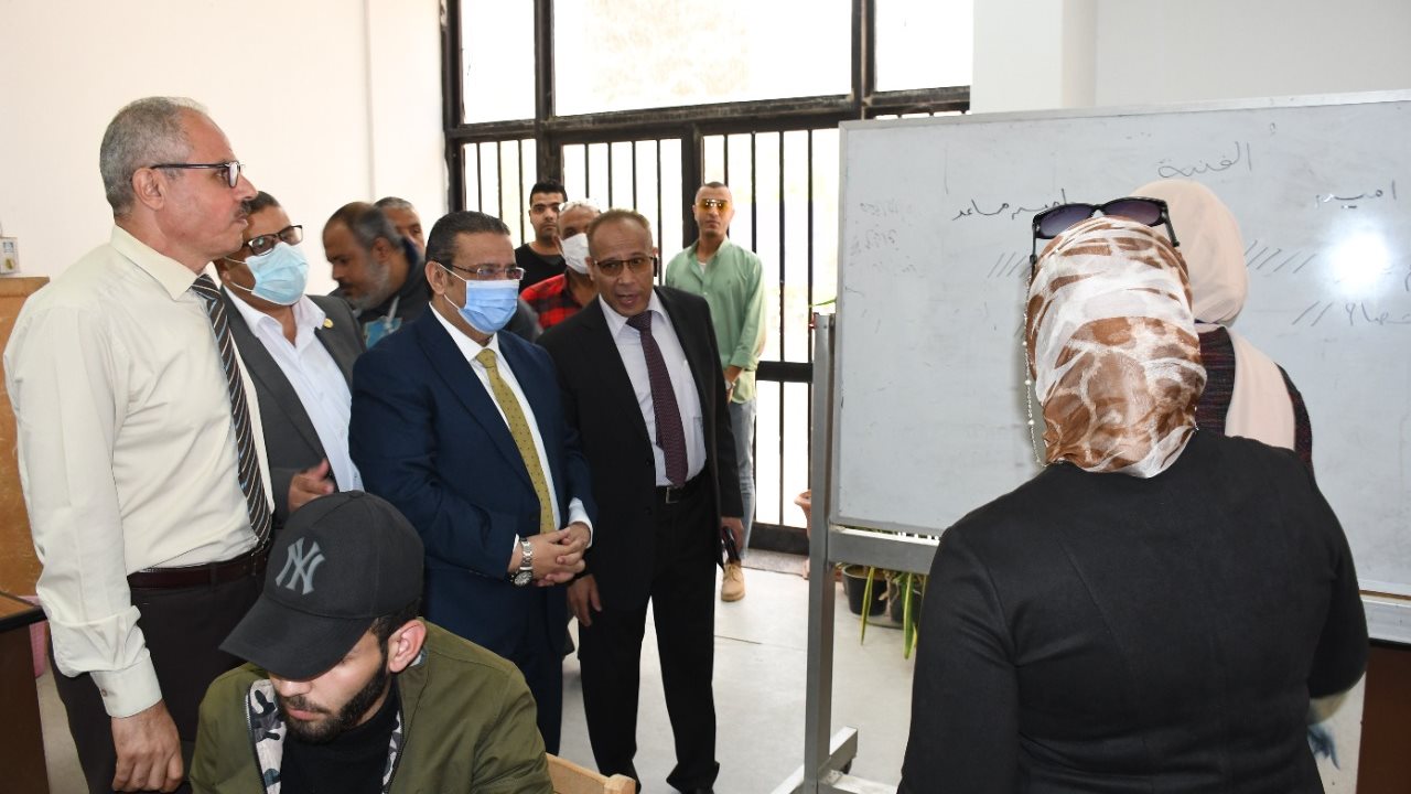 خلال الجولة 