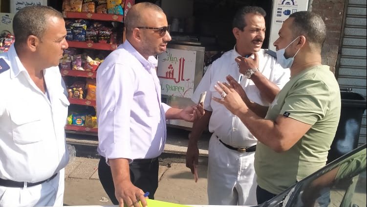 حملات مكبرة على الكافيهات 