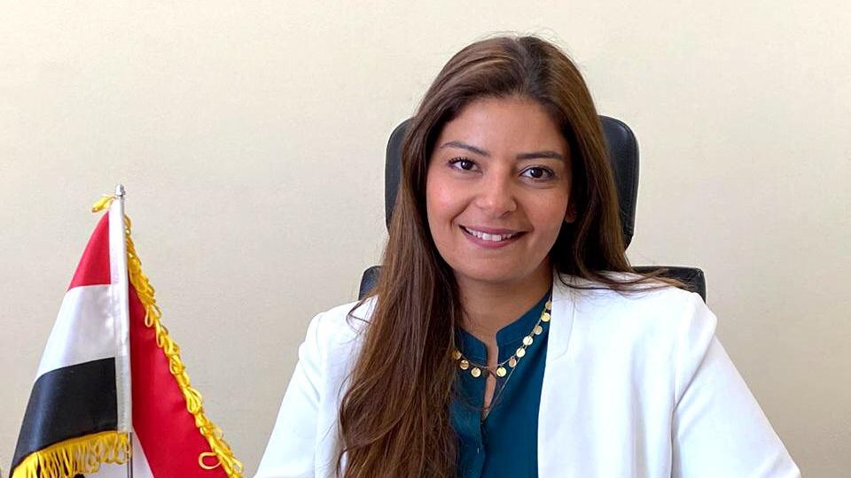  نيفين منصور مستشار وزير المالية للسياسات المالية