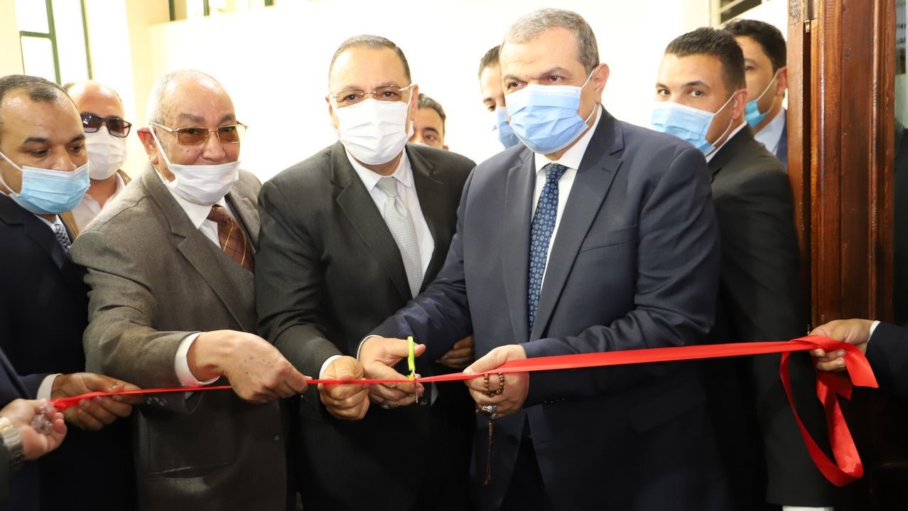 وزير القوى العاملة ومحافظ الشرقية يفتتحان ملتقى التوظيف 