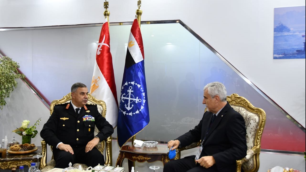 الفريق أحمد خالد قائد القوات البحرية