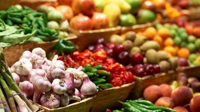 سلامة الغذاء: 956 إذن تصدير لحاصلات زراعية والبصل والعنب يتصدران