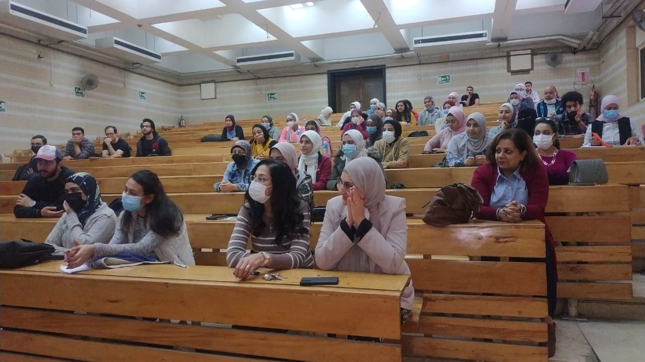 جامعة عين شمس