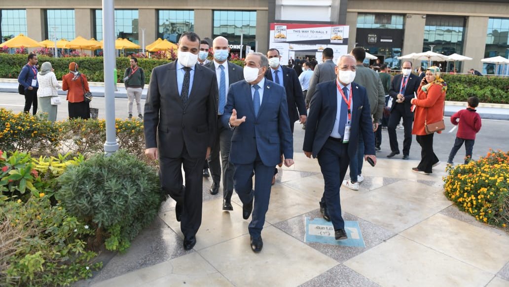 وزير الإنتاج الحربي 