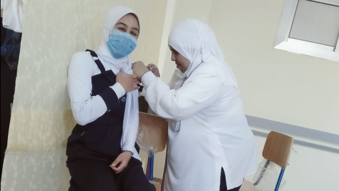 قوافل طبيه بالمدارس