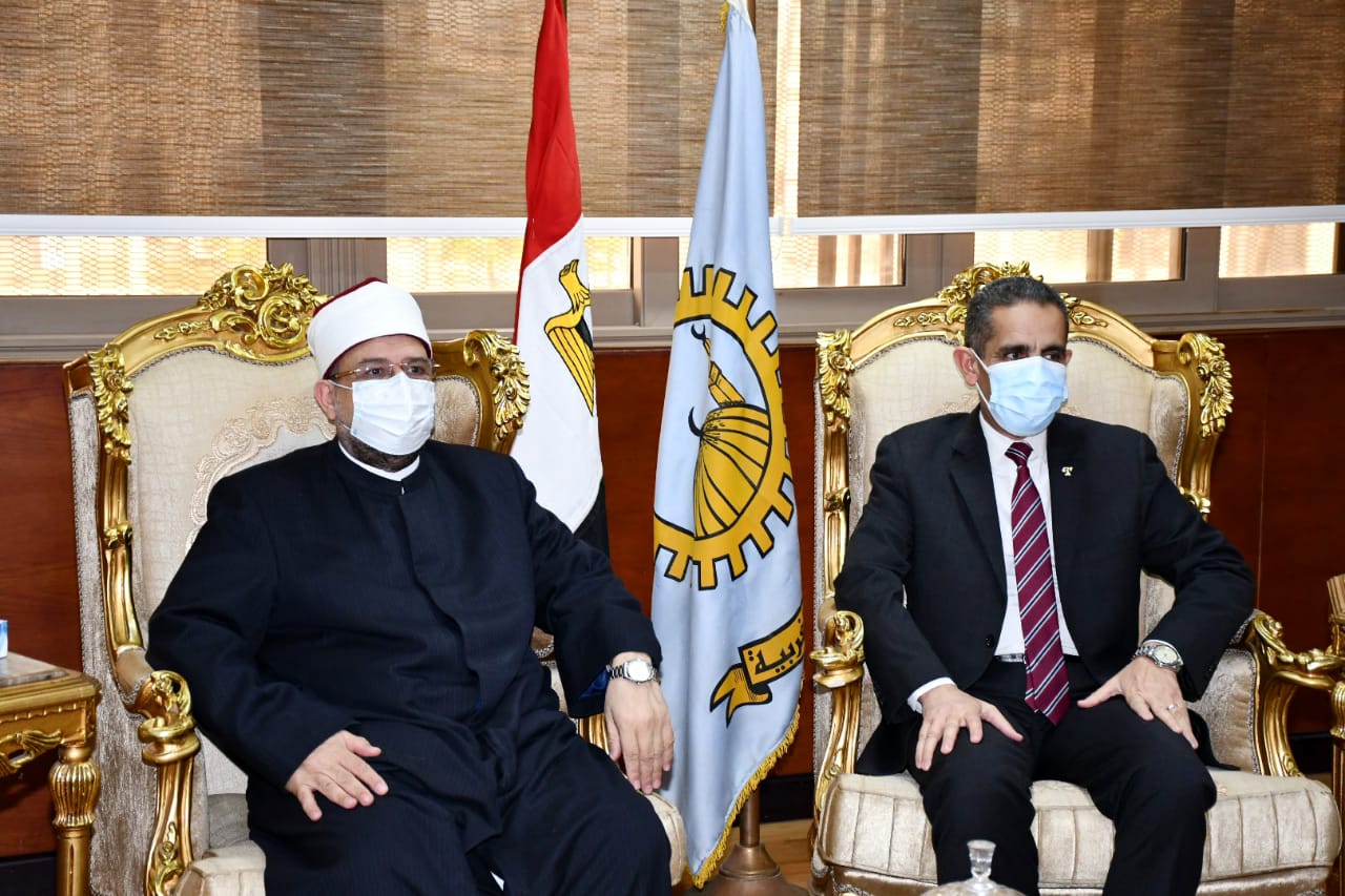 وزير الأوقاف ومحافظ الغربية