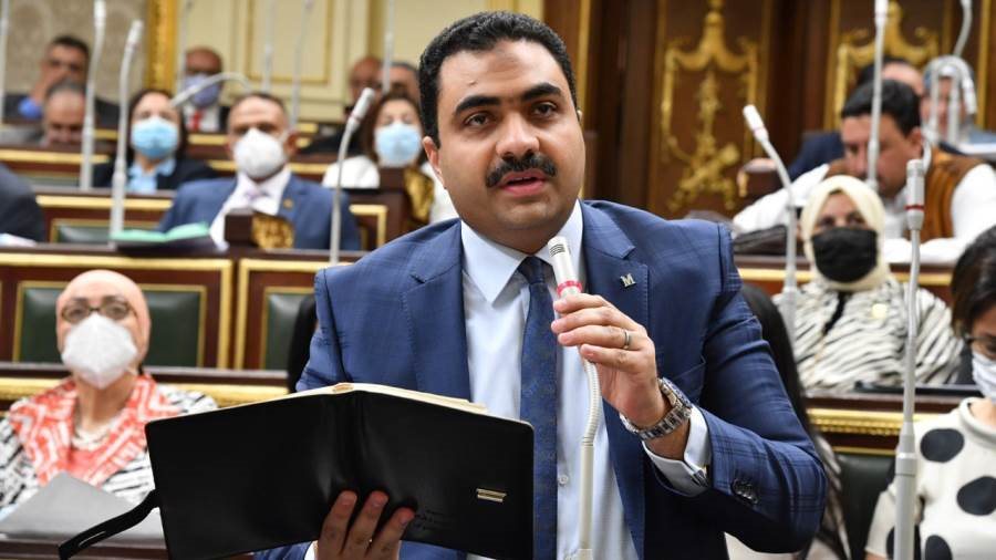 النائب محمود قاسم