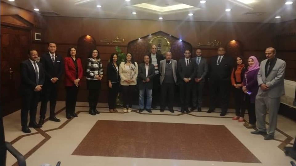 تنسيقية شباب الأحزاب والسياسيين تلتقى بلجنة شباب بيت العائلة