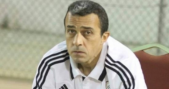 الراحل أدهم السلحدار نجم الاسماعيلي السابق