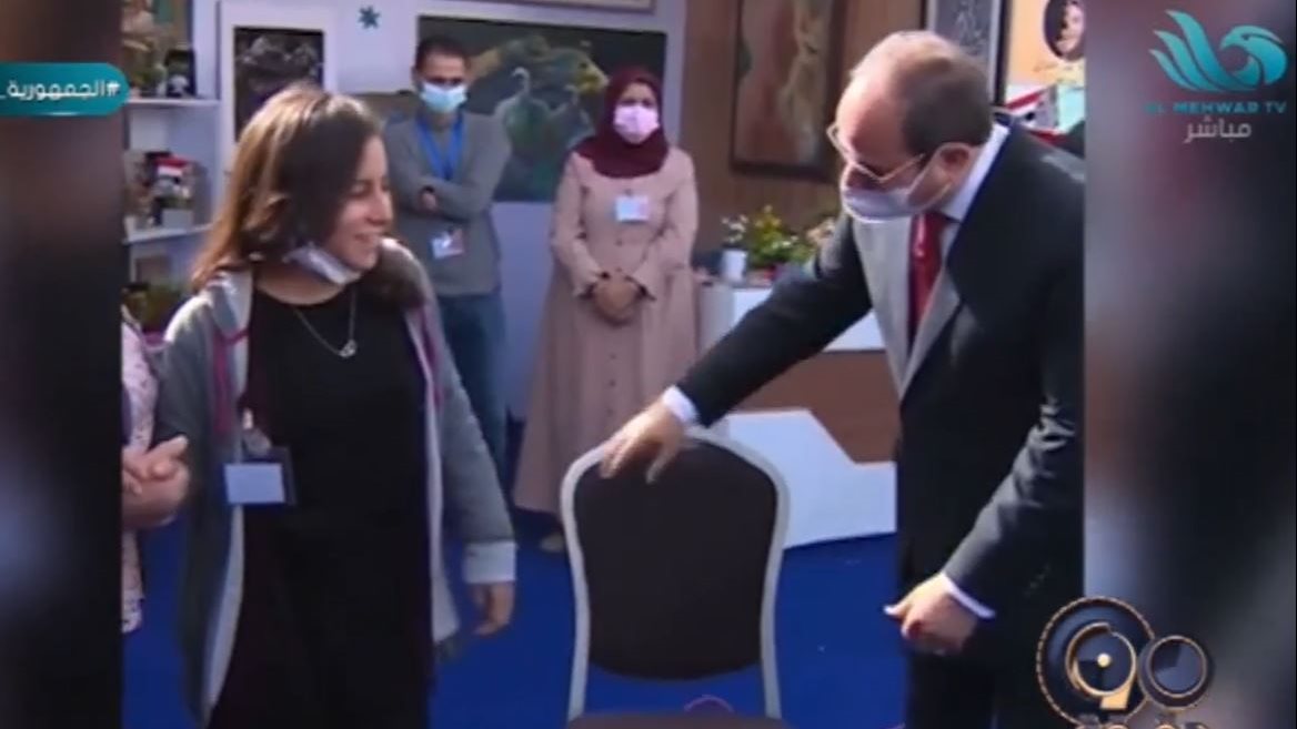 الرئيس السيسي والطفلة