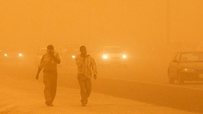 عاصفة ترابية شديدة  