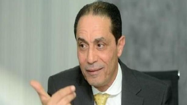 الدكتور سامي عبدالعزيز