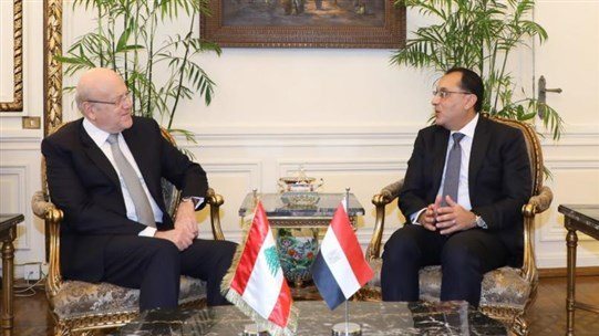 رئيس وزؤاء لبنان يشيد بجهود مصر الحثيثة لحشد الدعم الدولي لب