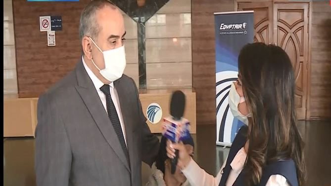 الطيار محمد منار، وزير الطيران المدني