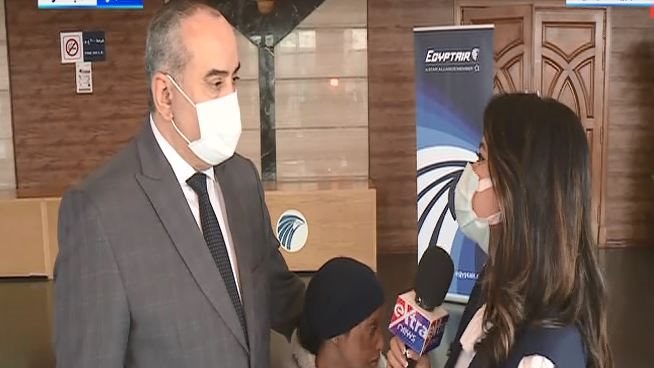 الطيار محمد منار، وزير الطيران المدني