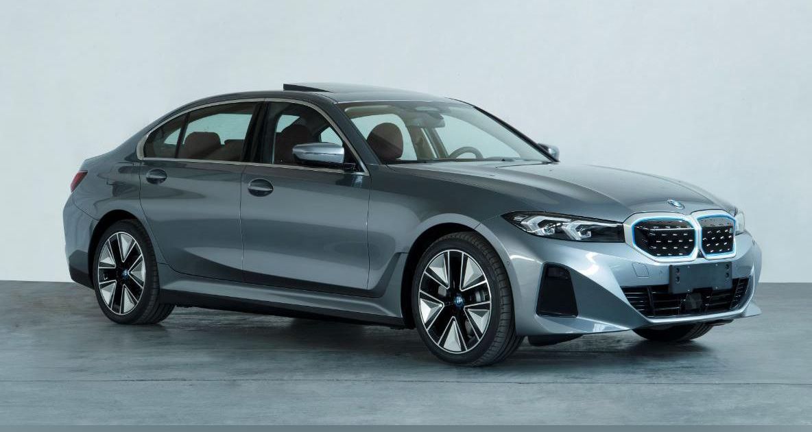 سيارة BMW i3 eDrive 35L