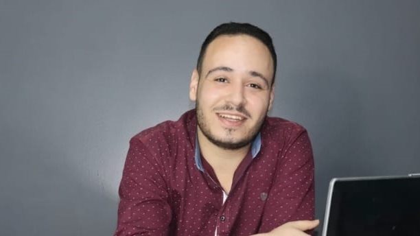 الكاتب والروائي محمود الشاهد