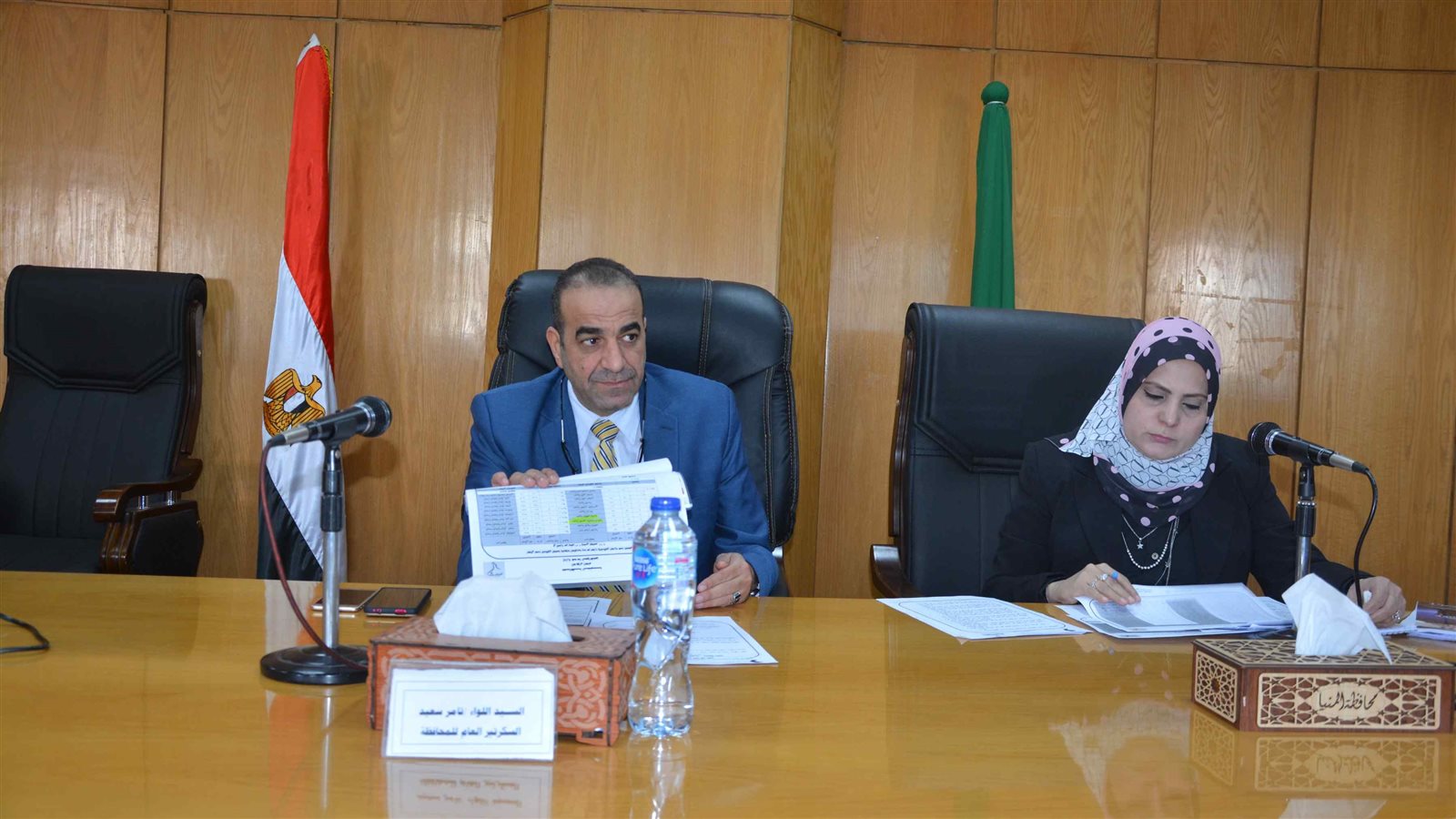 سكرتير عام محافظة المنيا خلال متابعة تنفيذ الشكاوى  سكرتير عام محافظة المنيا خلال متابعة تنفيذ الشكاوى