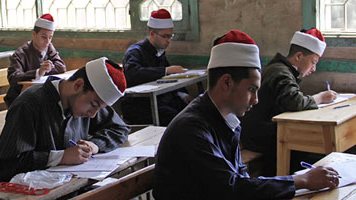 امتحانات النقل والشهادة الإعدادية الأزهرية 