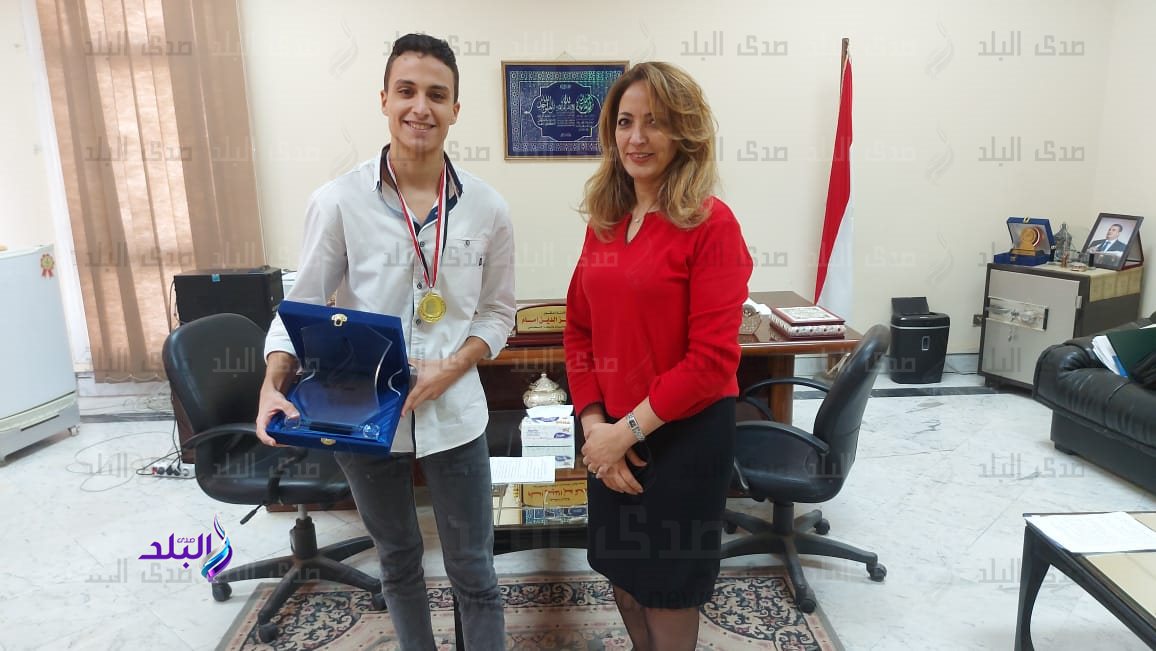 b7f2988b-b303-47e7-bb28-07f19ce2deb0