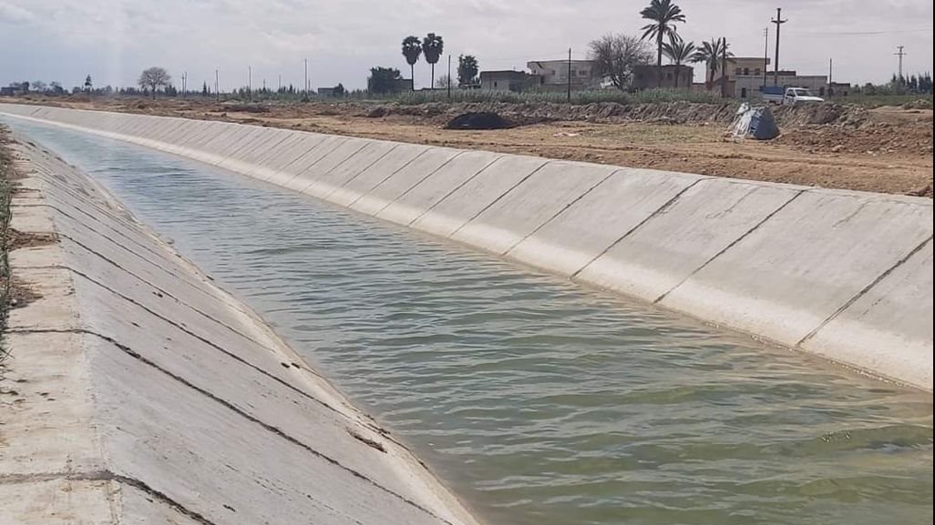 تبطين الترع
