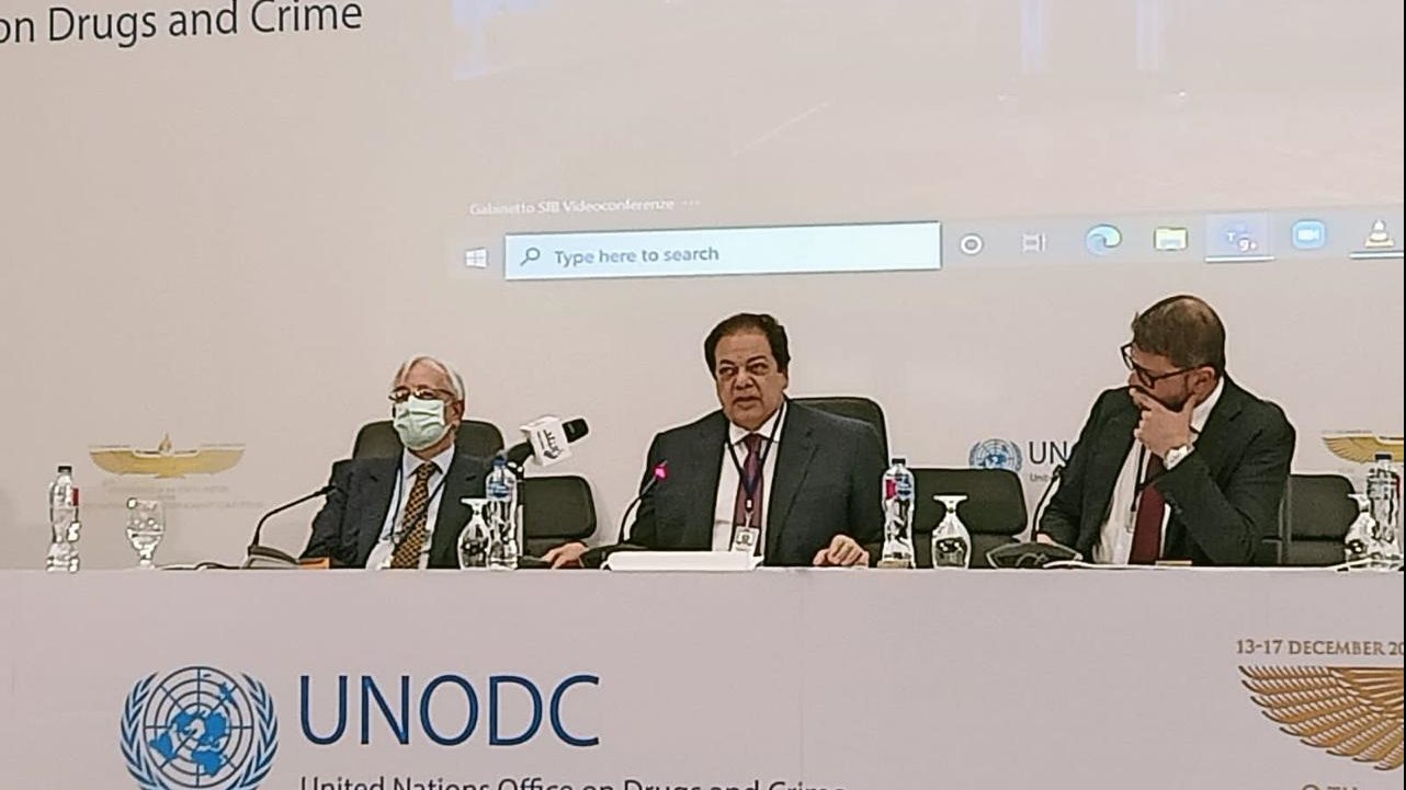 أبو العينين يترأس لجنة نقاشية بمؤتمر مكافحة الفساد