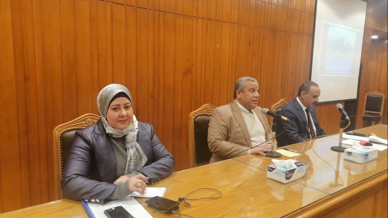 جامعة القاهرة