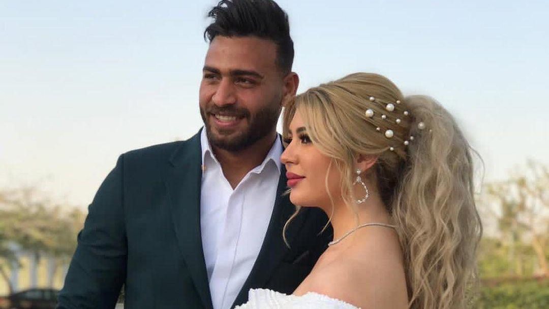 محمد ابو جبل وزوجته