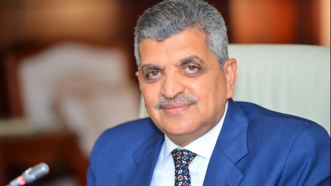  الفريق أسامة ربيع 