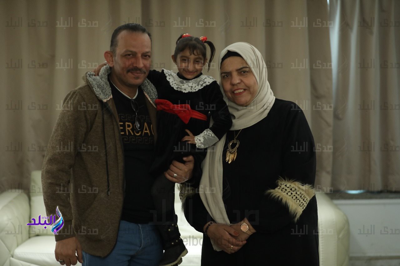 الطفلة ريتاج وأسرتها