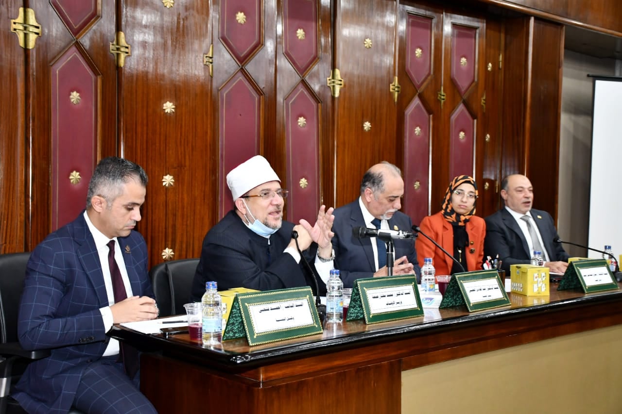 وزير الأوقاف في البرلمان